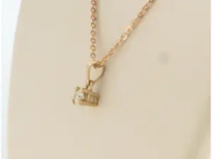 14k rosé gouden collier en solitair hanger met briljant geslepen diamant 0.10ct kopen? Bied vanaf 220!