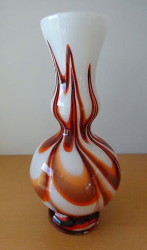 Carlo Moretti - opaline vaas met gekleurde vlammen- apart zeldzaam model kopen? Bied vanaf 45!