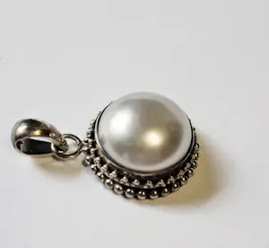 Nieuwe zilveren hanger met Mabe parel kopen? Bied vanaf 65!