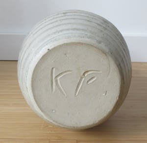 Klaas Fenne de Leeuwe - Grote vaas met grijs wit stroomglazuur kopen? Bied vanaf 25!