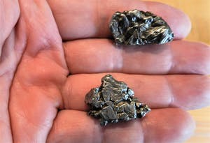 Curiosa - Meteoriet fragmenten "Campo del Cielo" 2X kopen? Bied vanaf 50!