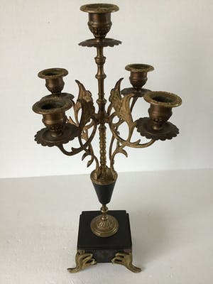 Curiosa - 2 kandelaars Napoleon III stijl op marmeren voet. kopen? Bied vanaf 55!