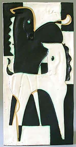 Helmut Friedrich Schäffenacker - fohlen schwarz-weiß keramik relief um 1955 verkocht voor € 290!