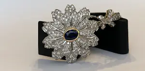 Vintage 18 kt gouden hanger met saffier en diamanten kopen? Bied vanaf 1800!