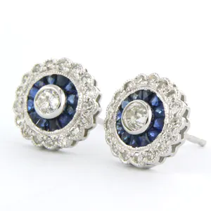14k gouden oorknoppen met saffier, Bolsjewiek en single cut geslepen diamant kopen? Bied vanaf 650!