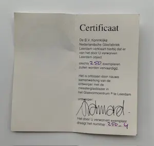 Siem van der Marel - Getrapte paars kristallen kom met massieve kristallen bodem kopen? Bied vanaf 75!