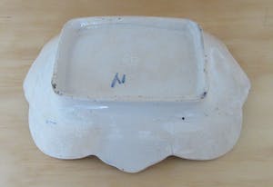 Niet of onleesbaar gesigneerd - Italiaans Antiek Majolica schaaltje kopen? Bied vanaf 1!