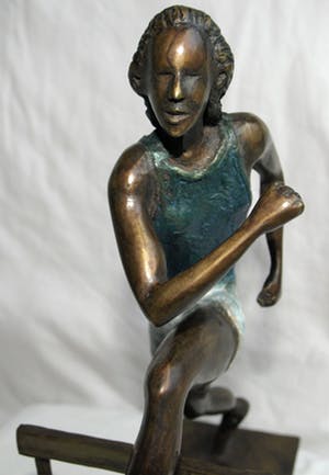 Brons (Onbekend) - Beeld , De Hordenloopster – gesigneerd “A.C.” kopen? Bied vanaf 10!