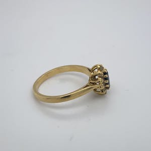 18kt gouden entouragering met diamant en saffier, mt 54/17,25 - 3,37gr kopen? Bied vanaf 175!