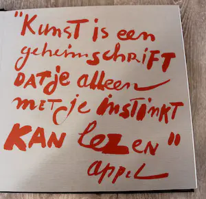 Karel Appel - Schilderskist met gesigneerd boek - 1977 kopen? Bied vanaf 450!