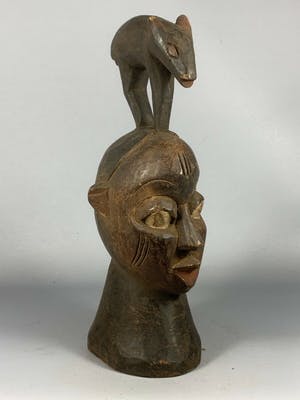 Yoruba - 200443 - Tribal used African Yoruba statue Head with animal - Nig kopen? Bied vanaf 25!