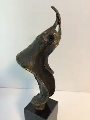 AcheterBernadette Leijdekkers - Sculptuur “ DANS ! “ gesigneerd? Enchérissez de 30!