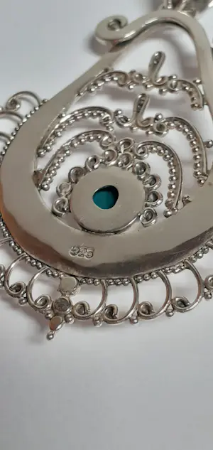 Nieuwe Zilveren hanger met turquoise uit 1985 kopen? Bied vanaf 45!