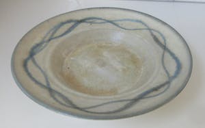 Niet of onleesbaar gesigneerd - Hugo Onsted - Grote kunst keramische schotel kopen? Bied vanaf 1!