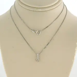 14k wit gouden collier en solitair hanger met briljant geslepen diamant 0.10ct kopen? Bied vanaf 220!