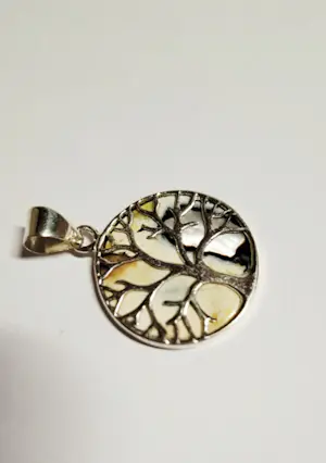 Nieuwe mooie hanger met een levensboom heeft kopen? Bied vanaf 55!