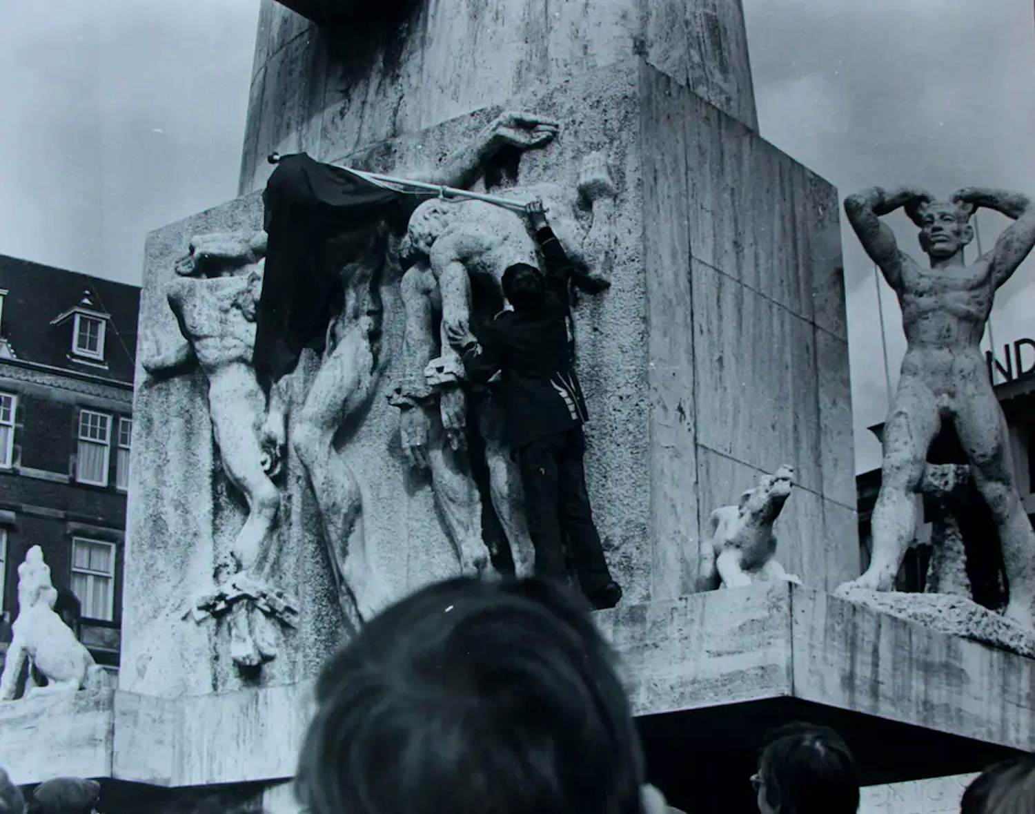 Cor Jaring - Foto : nationaal monument op de dam kaufen? Bieten Sie von 75!