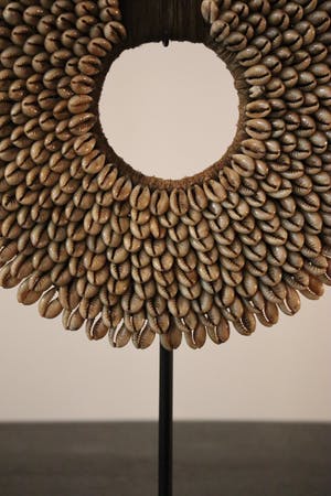 Nieuw-Guinea - Schelpenketting kopen? Bied vanaf 25!