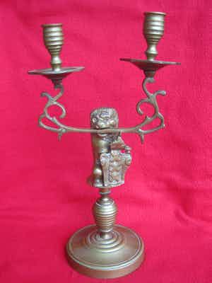 Brons (Onbekend) - Amsterdamse kandelaar met leeuw. verkocht voor € 45!