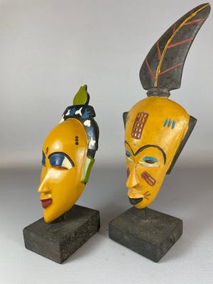 Yoruba - 2 African Yoruba passport masks - Nigeria. kopen? Bied vanaf 15!