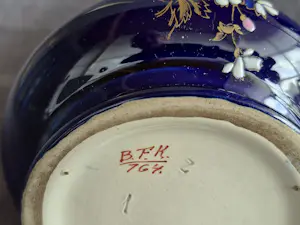 Buy Royal Boch - Koppel vazen? Bid from 120!