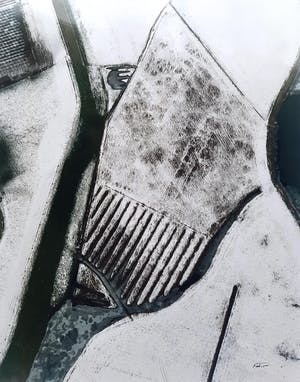 Karel J.A. Tomei - Sneeuwlandschap van boven - originele foto kopen? Bied vanaf 45!