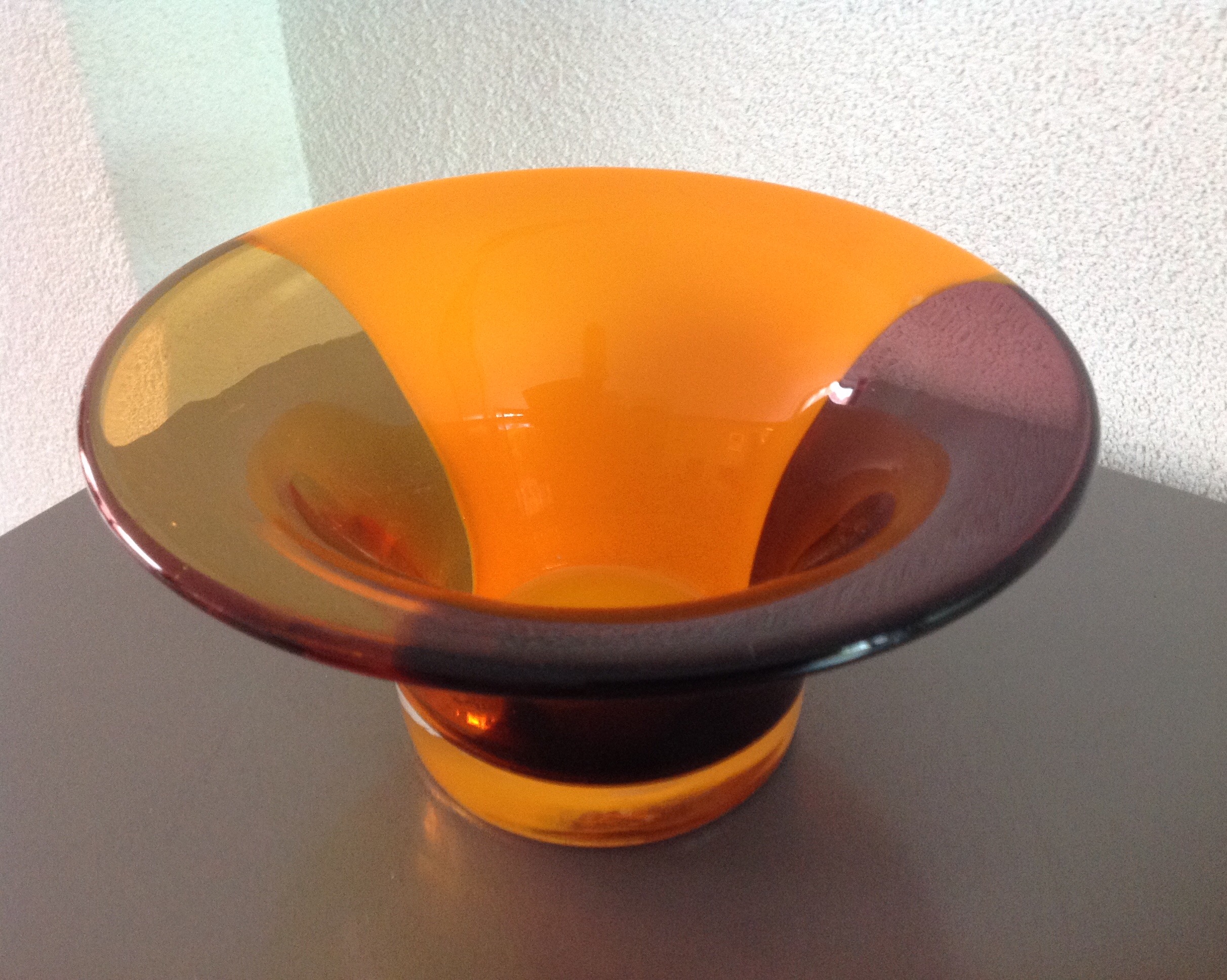 Bernard Heesen - Driekleurige schaal kopen? Bied vanaf 30!