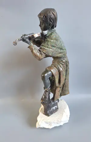 Luis Martinez Lafuente - Jongen met viool kopen? Bied vanaf 125!