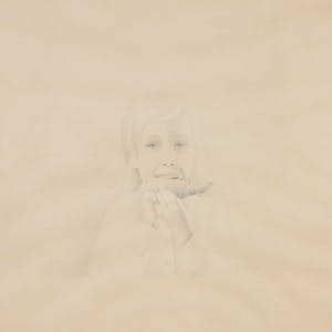 Niet of onleesbaar gesigneerd - Potloodtekening, Portret van een meisje - Ingelijst kopen? Bied vanaf 1!