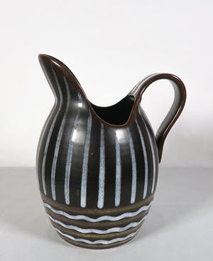 Plateelbakkerij Zuid-Holland - Arnhem Fayencefabriek & Flora Gouda - Lot van vijf keramieken objecten kopen? Bied vanaf 40!