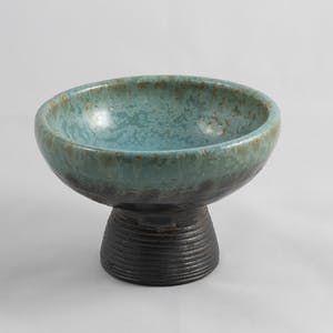 Pieter Groeneveldt - Drie aardewerken objecten kopen? Bied vanaf 50!