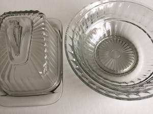 Royal Leerdam - Neerlandia kaasslede en 2 grote schalen 1/5 en 2/5 kopen? Bied vanaf 25!