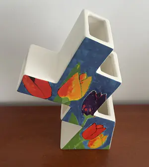 Plateelbakkerij Schoonhoven - Tulpenvaas decor ontwerp Janine Lokhorst kopen? Bied vanaf 35!