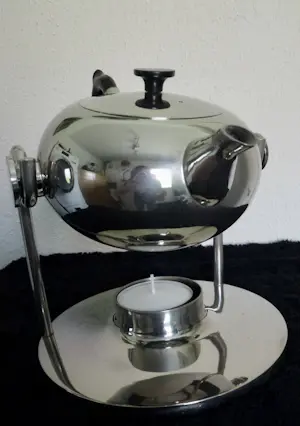 Curiosa - Vintage Tuimel theepot - Bakeliet en Chroom - jaren '50. kopen? Bied vanaf 50!