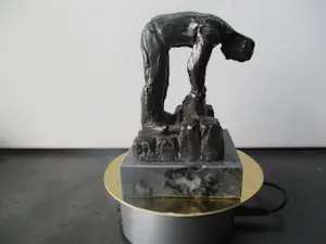 Jaap Hartman - Beeldje van dijkwerker. kopen? Bied vanaf 35!