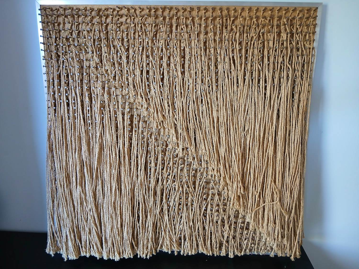 Sjoerd de Vries - compositie met spijkers en touw kopen? Bied vanaf 100!