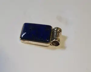 Nieuwe zilveren hanger met kobalt blauwe Lapis Lazuli kopen? Bied vanaf 50!