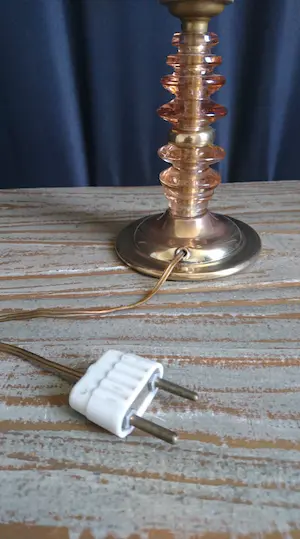 Val-Saint-Lambert - Art Deco tafel/bureaulampje met geringde voet kopen? Bied vanaf 1!