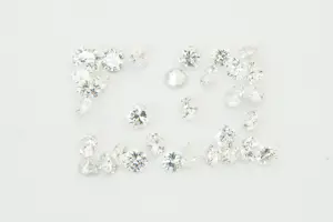 Acheter81- Lot bestaande uit 32 briljant geslepen diamantjes totaal ca. 1.80ct? Enchérissez de 50!
