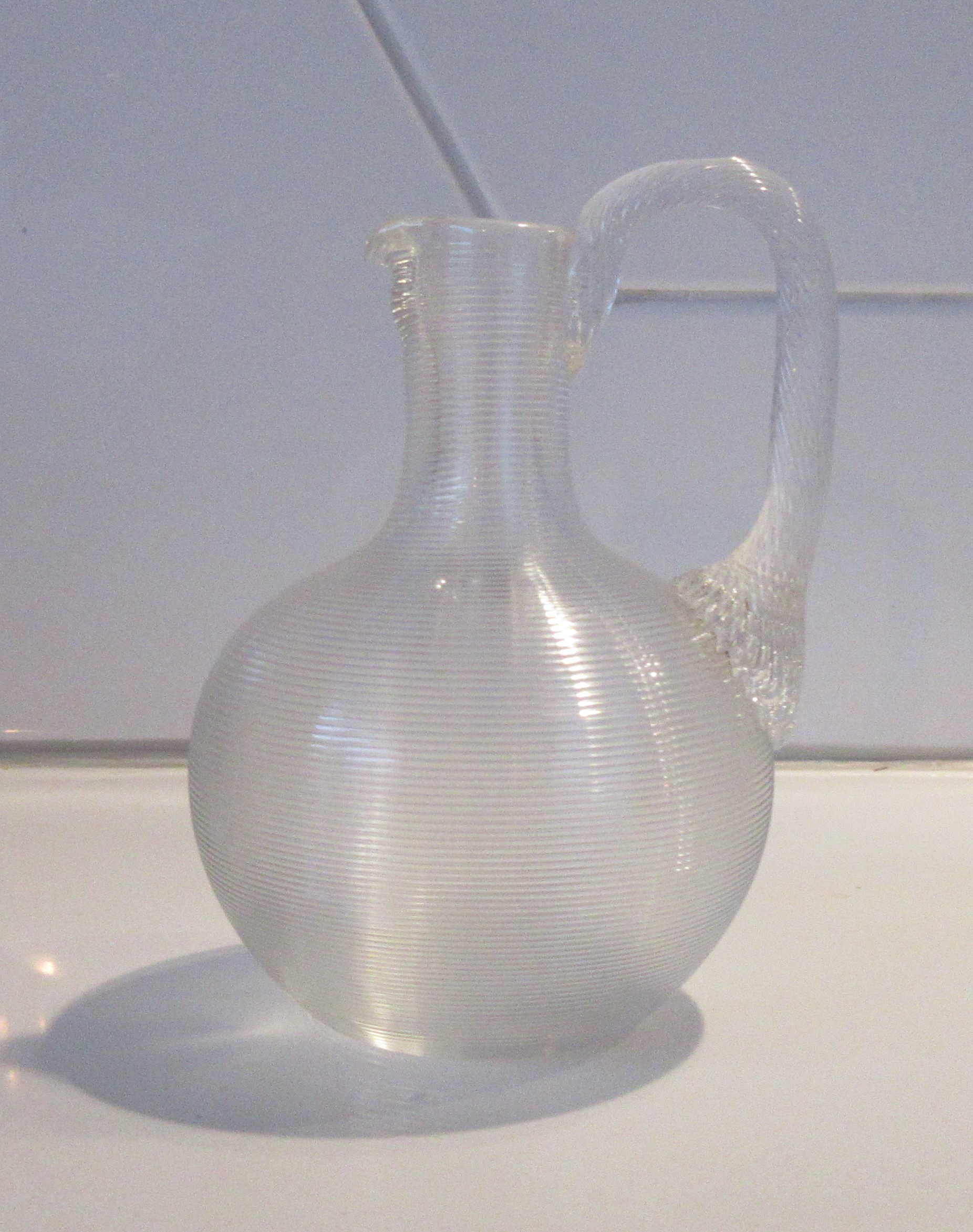 Niet of onleesbaar gesigneerd - Antiek eind 19e eeuwse Fries Draadglazen kruikje kopen? Bied vanaf 1!