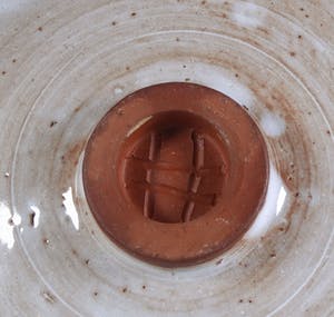 Dirk Hubers - Aardewerk, Schotel op voet en hangtegel kopen? Bied vanaf 80!