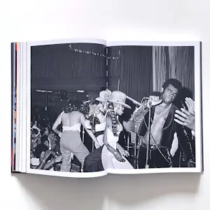 Bruce Talamon - SOUL. R&B. FUNK. 1972-1982 - XXL kopen? Bied vanaf 600!