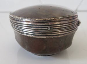 Niet of onleesbaar gesigneerd - Antique Agate Snuffbox with silver frame - Zilver, agate - Duitsland - 1800-1849 kopen? Bied vanaf 1!