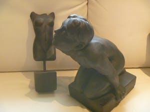 Curiosa - 3 sculpturen - twee torso's en een naakte man op zijn knieen kopen? Bied vanaf 50!