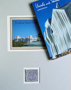 Christo - Project " Wrapped Reichstag "Berlin - 1995 handgesigneerd inc. stofmonster kopen? Bied vanaf 1!