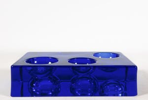 Daum Nancy - Blauwglazen object met bolvormige uitsparingen kopen? Bied vanaf 1!