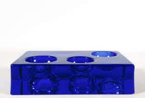 Daum Nancy - Blauwglazen object met bolvormige uitsparingen verkocht voor € 1!