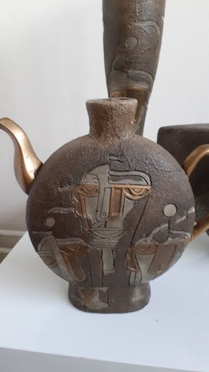 Niet of onleesbaar gesigneerd - Drie natuur stenen Vazen uit jaren 60-70 Spanje kermaiek atelier kopen? Bied vanaf 55!