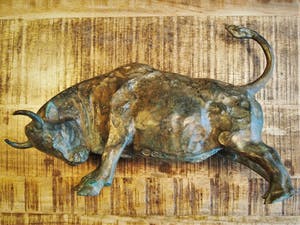 Pierre Chenet - Bronze Charging Bull (Taureau chargeants) signed P. Chenet- 20th century kopen? Bied vanaf 500!