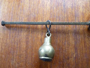 Curiosa - Koperen hangweegschaal kopen? Bied vanaf 1!